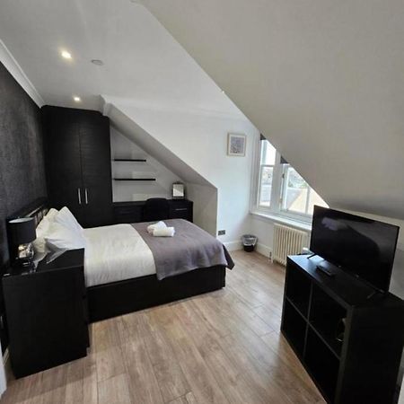 אדינבורו Luxury Double Room With Private Bathroom מראה חיצוני תמונה