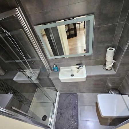 אדינבורו Luxury Double Room With Private Bathroom מראה חיצוני תמונה