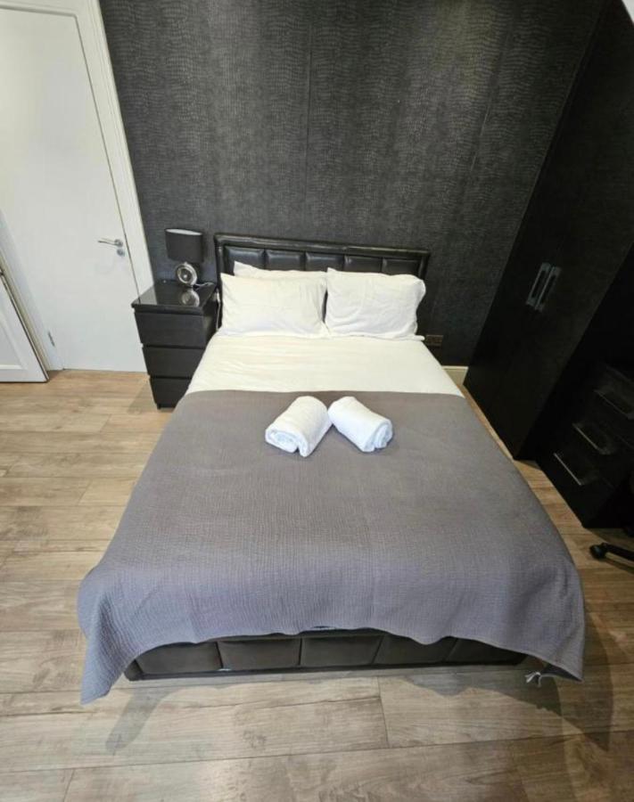 אדינבורו Luxury Double Room With Private Bathroom מראה חיצוני תמונה